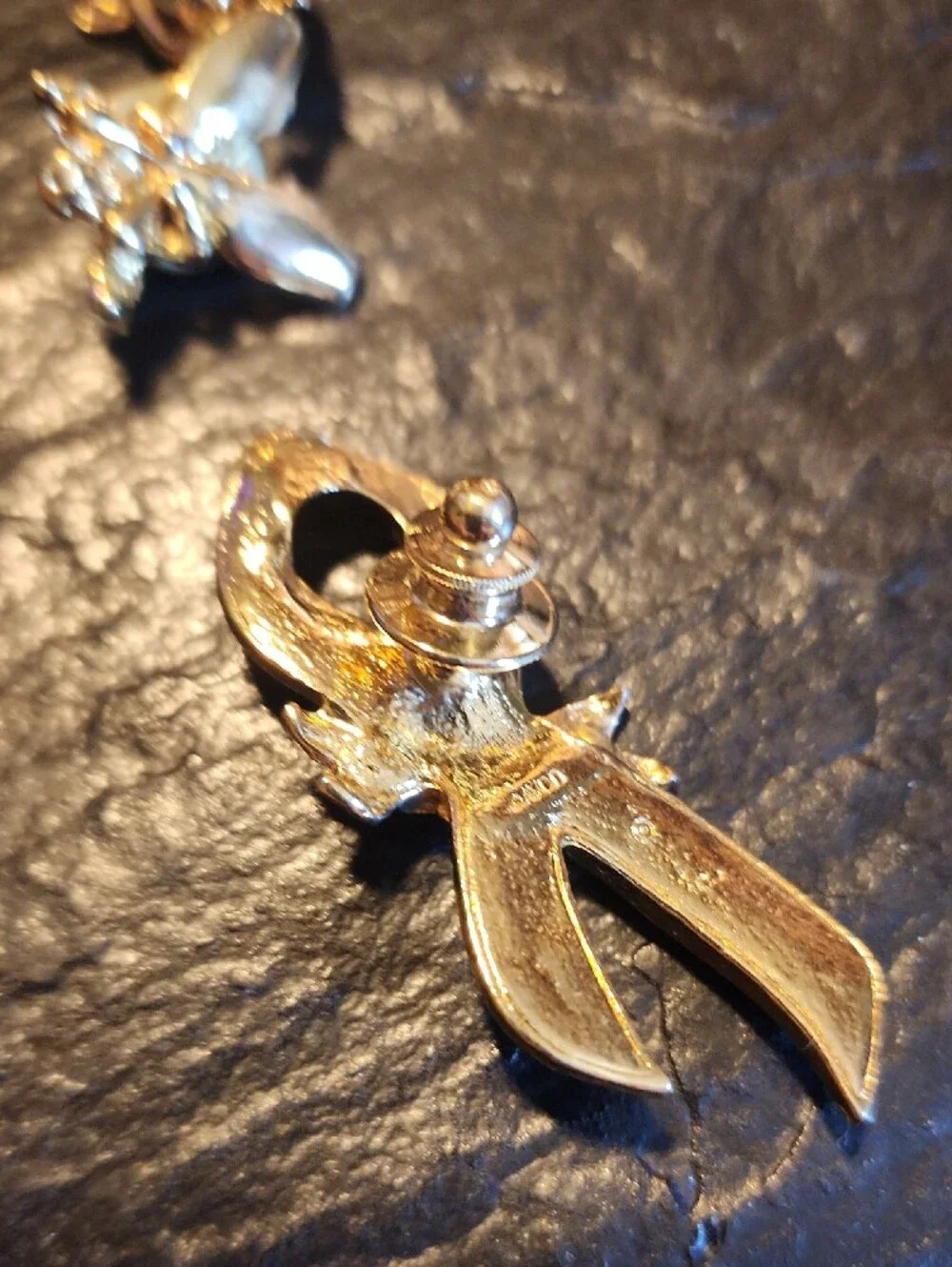 Gold Tone Ribbon /Angel/ Bird  Brooch Lot Vintage— Gold Finish